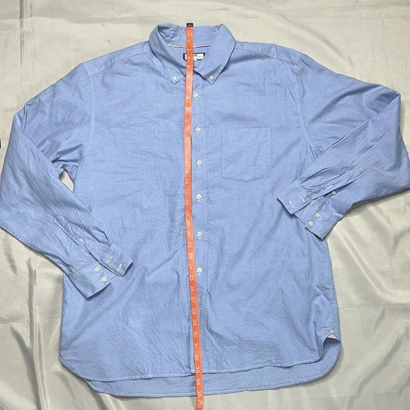 Old Navy Men's Sky Blue Casual Button-Down Shirt - Picture 6 of 9